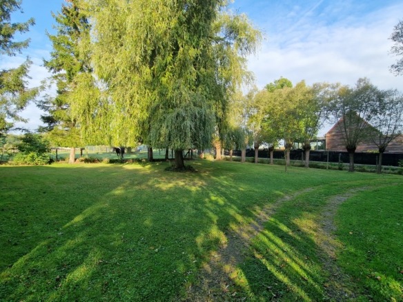 Vrijstaande Woning Op Prachtig Perceel Aan Natuurgebied