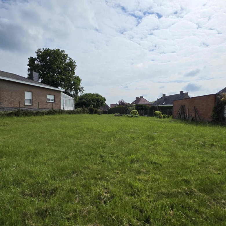 Bouwgrond voor open bebouwing op gunstige locatie