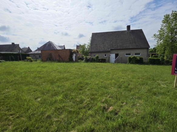 Bouwgrond voor open bebouwing op gunstige locatie