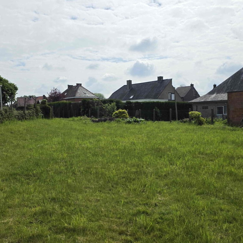 Bouwgrond voor open bebouwing op gunstige locatie