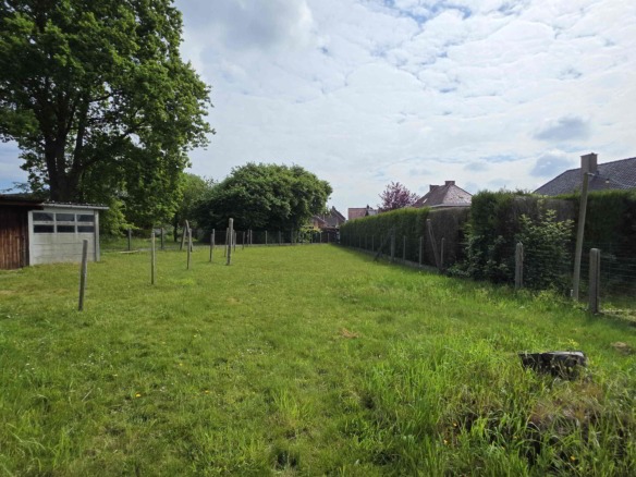 Bouwgrond voor open bebouwing op gunstige locatie
