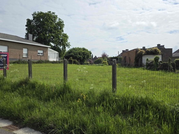 Bouwgrond voor open bebouwing op gunstige locatie