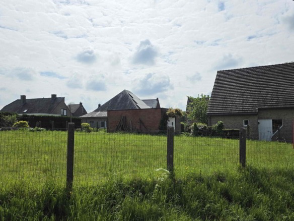 Bouwgrond voor open bebouwing op gunstige locatie