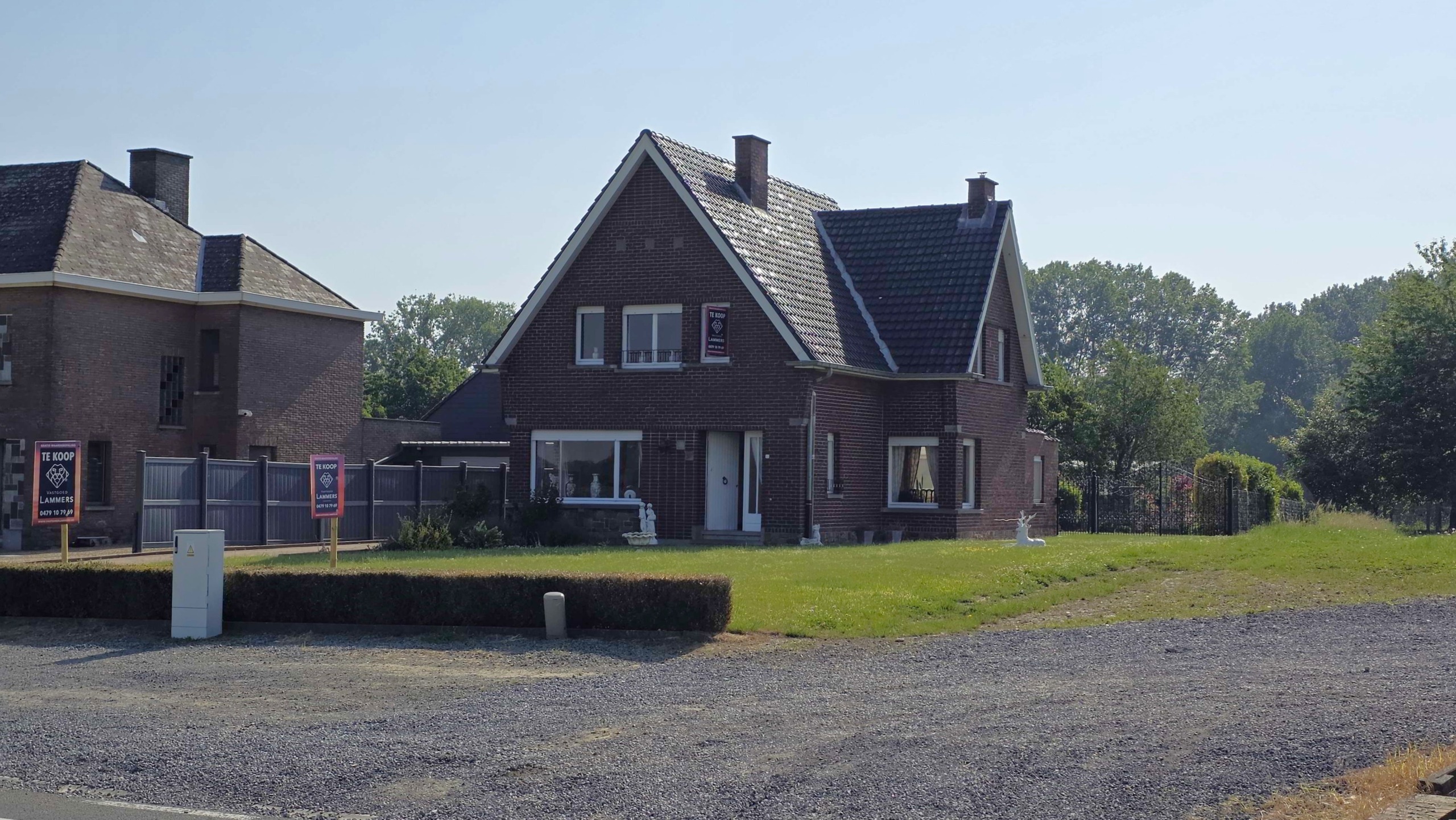 Kloeke open bebouwing met prachtige verzichten en tal van mogelijkheden op toplocatie