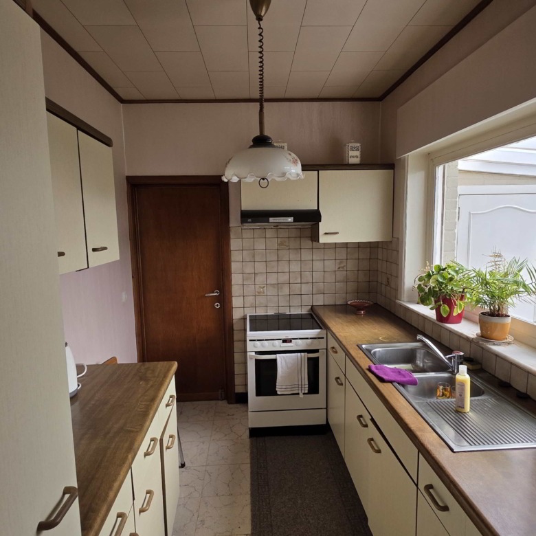Kloeke open bebouwing met prachtige verzichten en tal van mogelijkheden op toplocatie