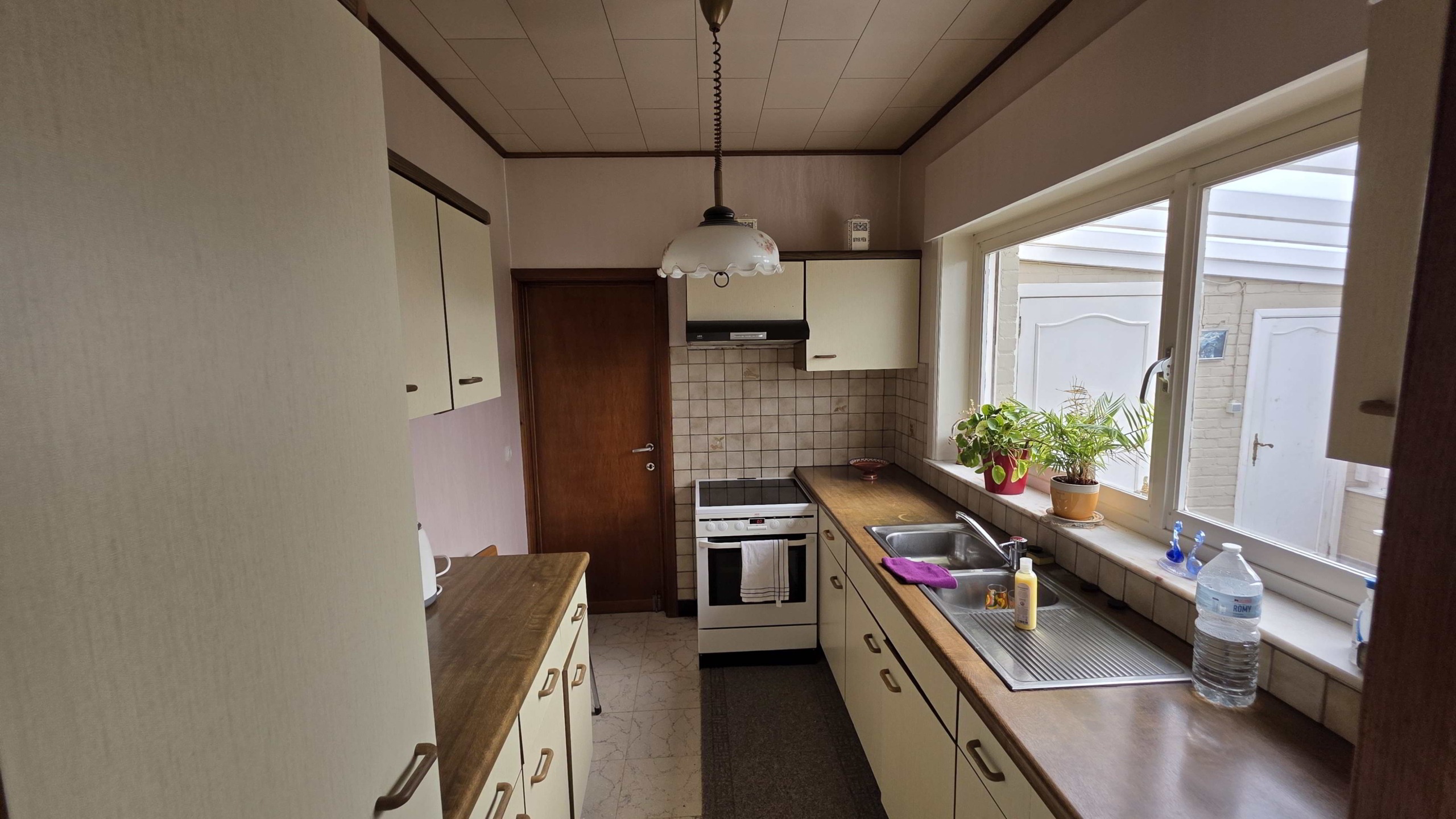 Kloeke open bebouwing met prachtige verzichten en tal van mogelijkheden op toplocatie