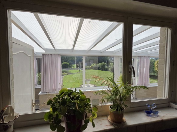 Kloeke open bebouwing met prachtige verzichten en tal van mogelijkheden op toplocatie