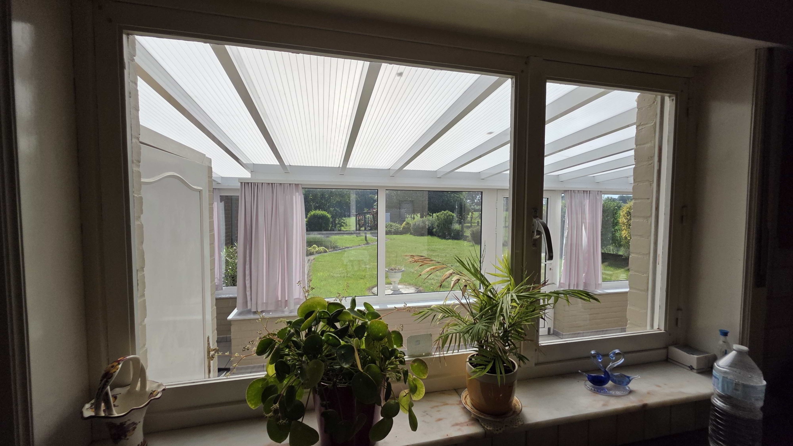 Kloeke open bebouwing met prachtige verzichten en tal van mogelijkheden op toplocatie