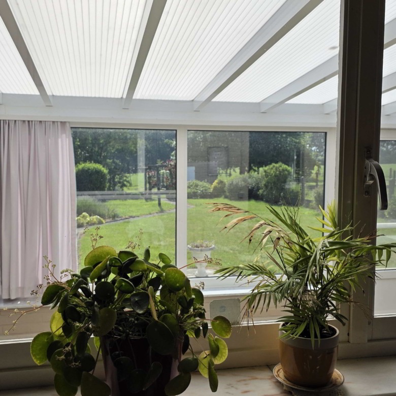Kloeke open bebouwing met prachtige verzichten en tal van mogelijkheden op toplocatie