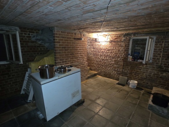 Kloeke open bebouwing met prachtige verzichten en tal van mogelijkheden op toplocatie