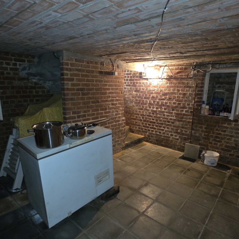 Kloeke open bebouwing met prachtige verzichten en tal van mogelijkheden op toplocatie
