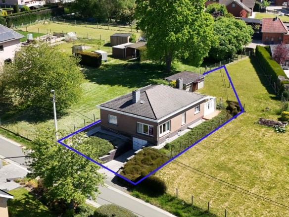 Instapklare vrijstaande woning met een centrale en rustige ligging