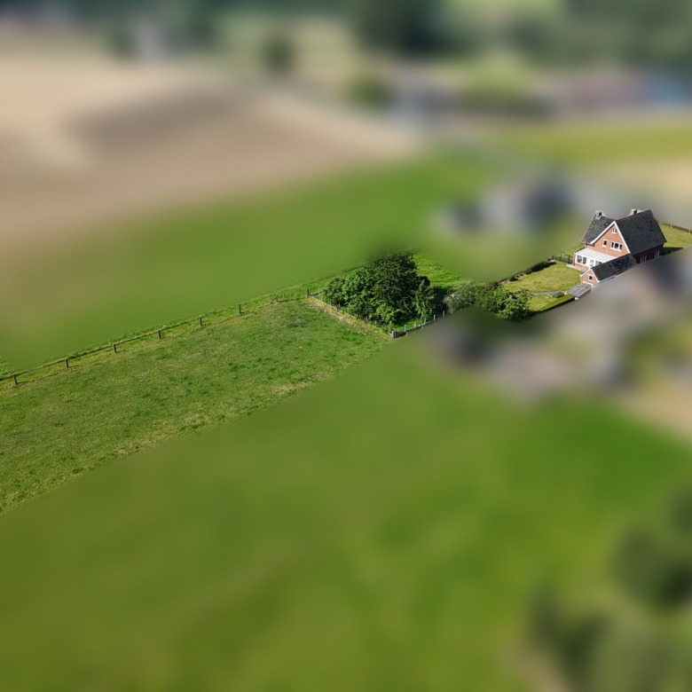 Kloeke open bebouwing met prachtige verzichten en tal van mogelijkheden op toplocatie