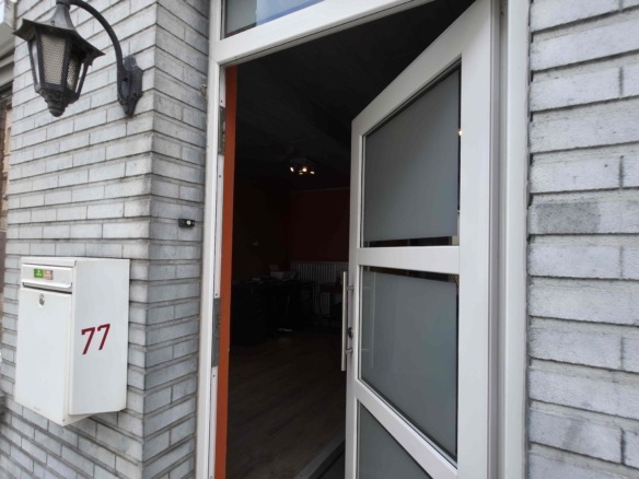 Gezellige instapklare woning met mooie zonnige tuin