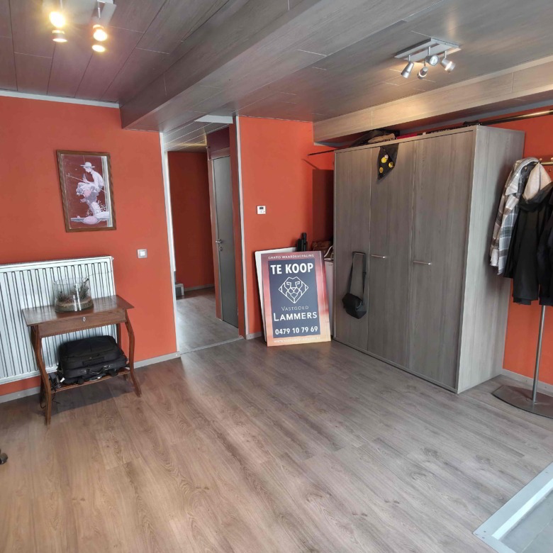 Gezellige instapklare woning met mooie zonnige tuin