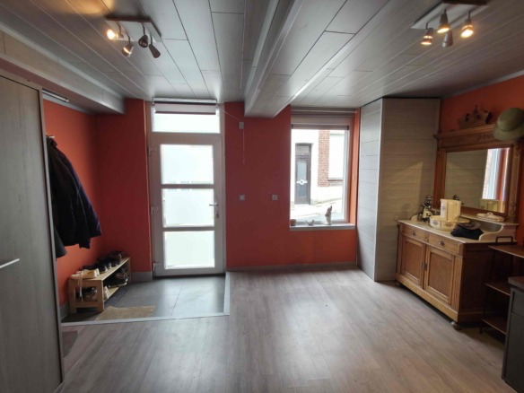 Gezellige instapklare woning met mooie zonnige tuin