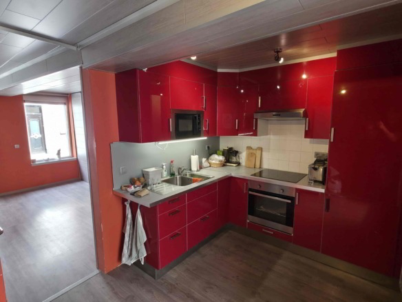 Gezellige instapklare woning met mooie zonnige tuin