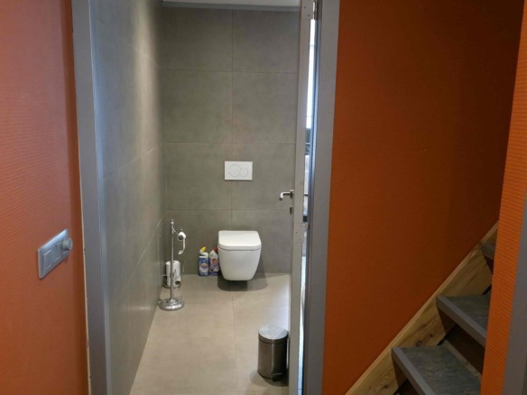 Gezellige instapklare woning met mooie zonnige tuin