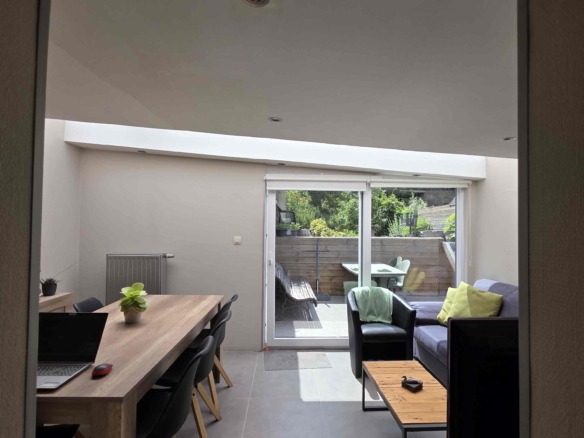 Gezellige instapklare woning met mooie zonnige tuin