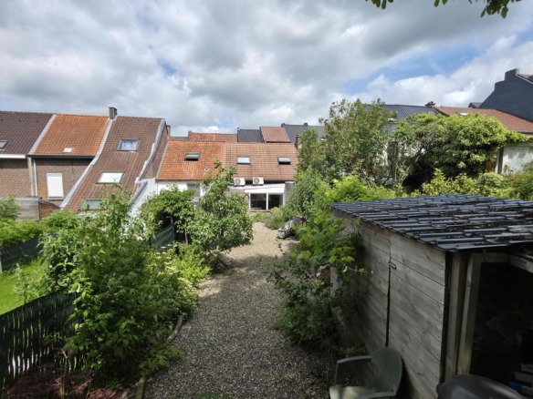 Gezellige instapklare woning met mooie zonnige tuin