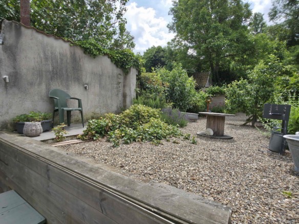 Gezellige instapklare woning met mooie zonnige tuin