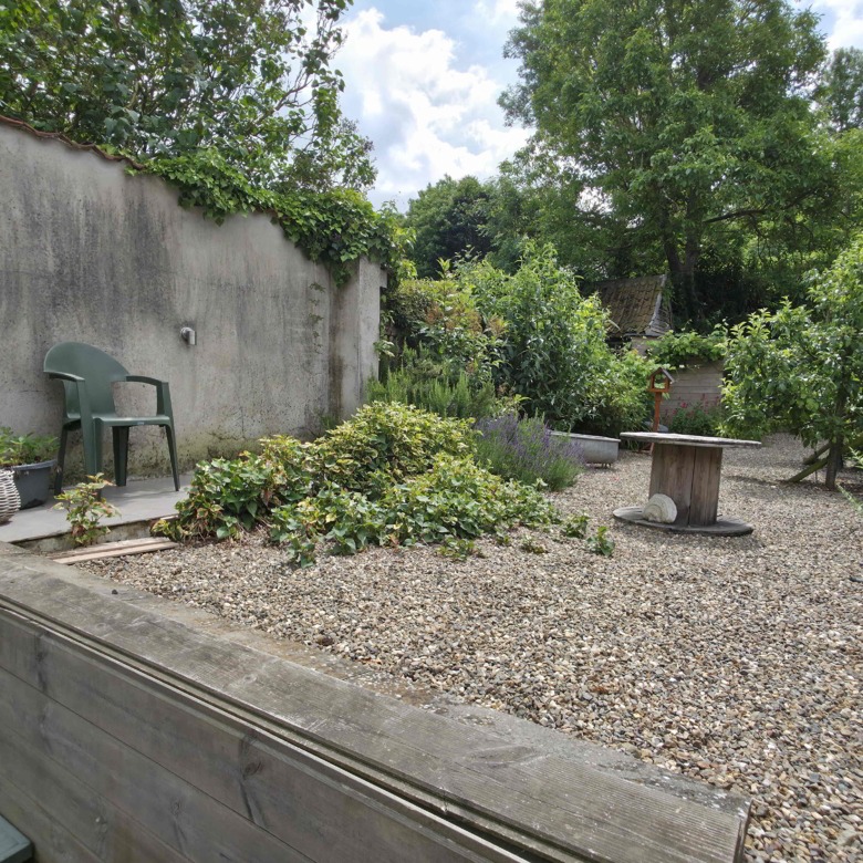 Gezellige instapklare woning met mooie zonnige tuin