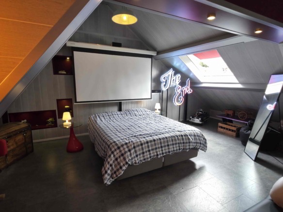 Gezellige instapklare woning met mooie zonnige tuin