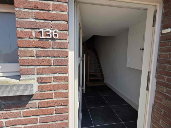Grote gerenoveerde woning in een groene omgeving nabij het Boelarebos