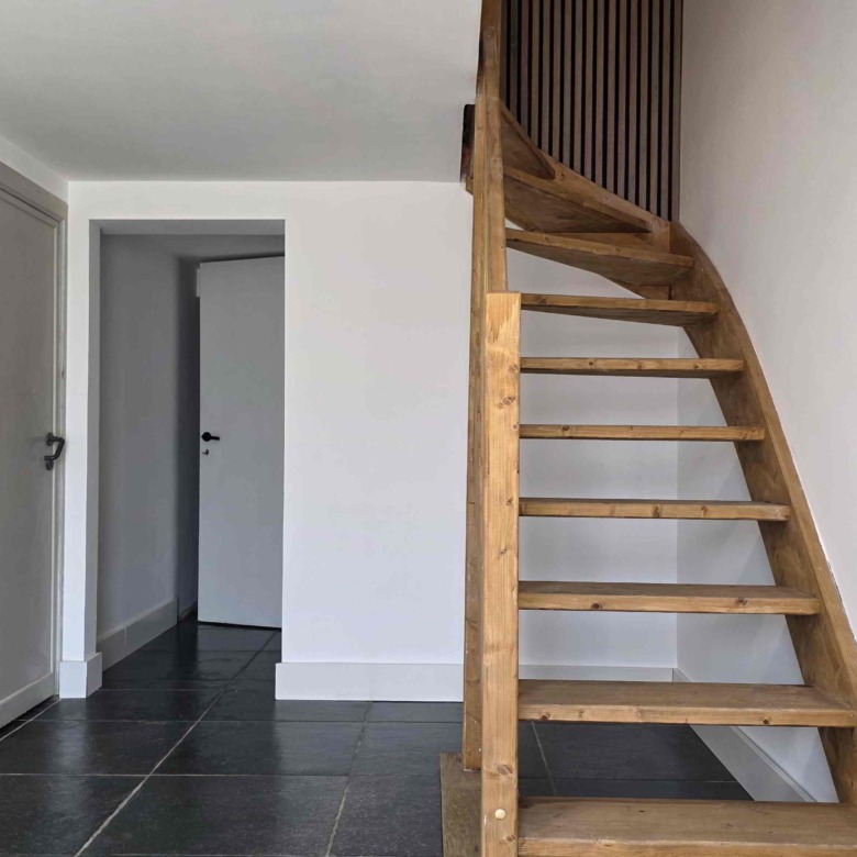 Grote gerenoveerde woning in een groene omgeving nabij het Boelarebos