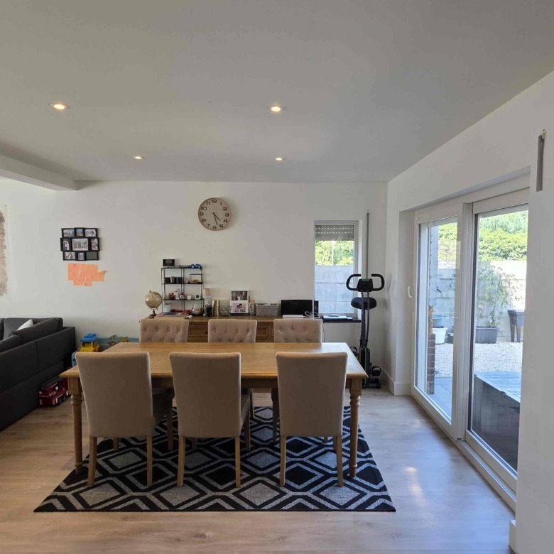 Grote gerenoveerde woning in een groene omgeving nabij het Boelarebos