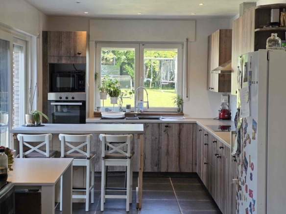 Grote gerenoveerde woning in een groene omgeving nabij het Boelarebos