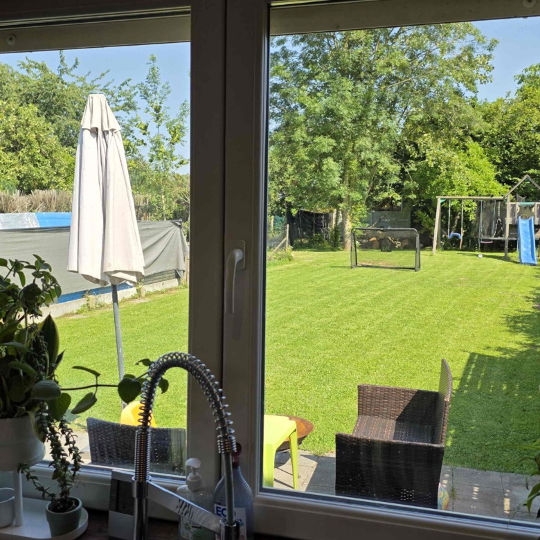 Grote gerenoveerde woning in een groene omgeving nabij het Boelarebos