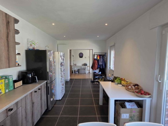 Grote gerenoveerde woning in een groene omgeving nabij het Boelarebos