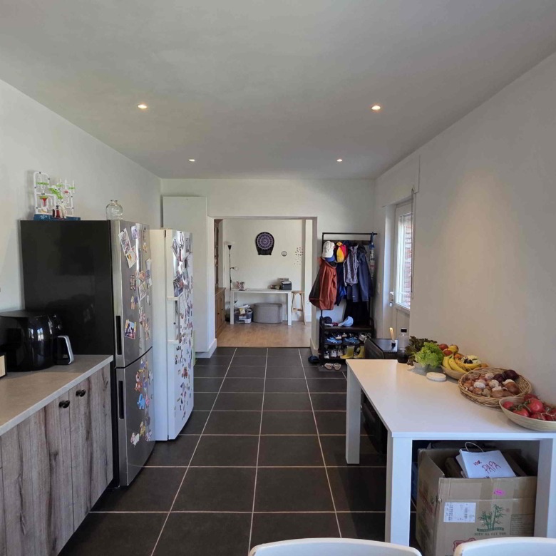 Grote gerenoveerde woning in een groene omgeving nabij het Boelarebos