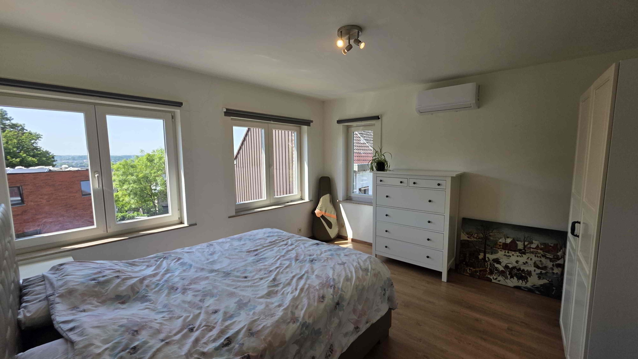 Grote gerenoveerde woning in een groene omgeving nabij het Boelarebos