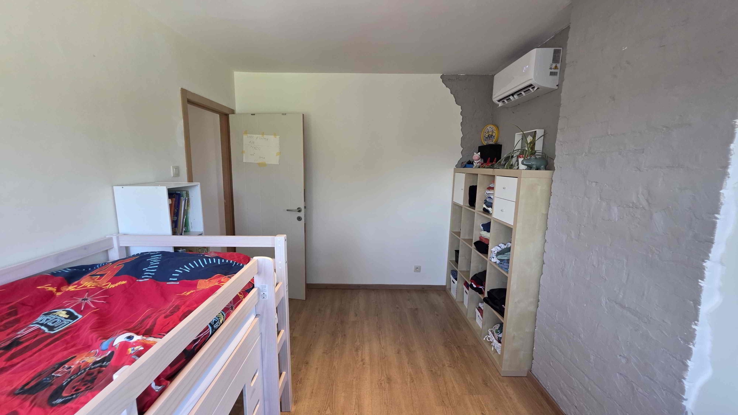 Grote gerenoveerde woning in een groene omgeving nabij het Boelarebos