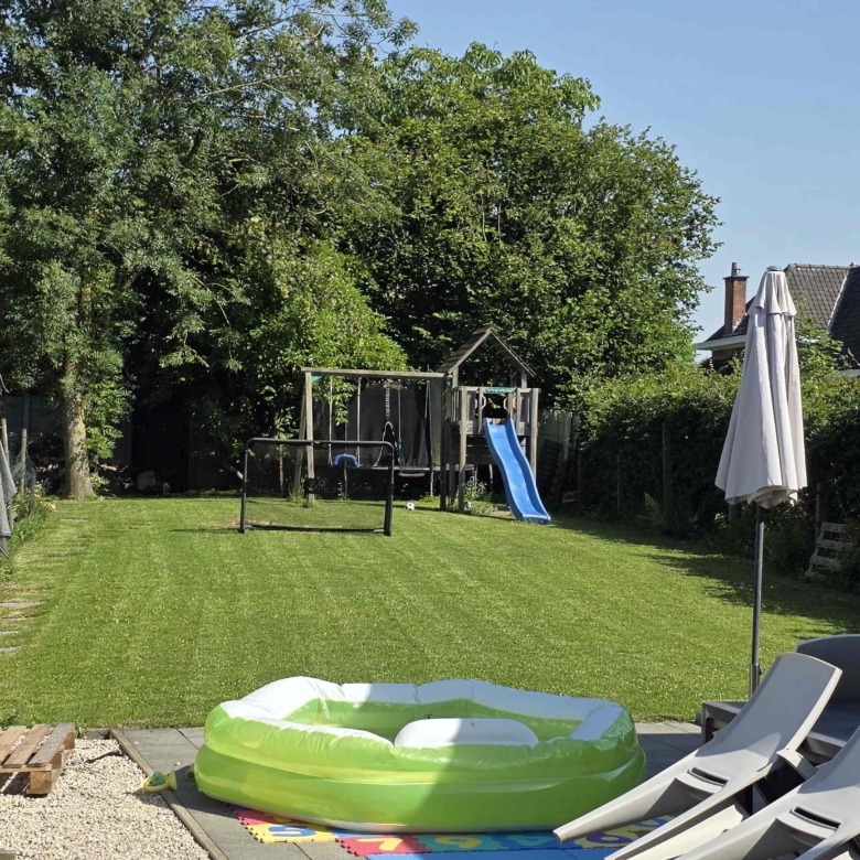 Grote gerenoveerde woning in een groene omgeving nabij het Boelarebos