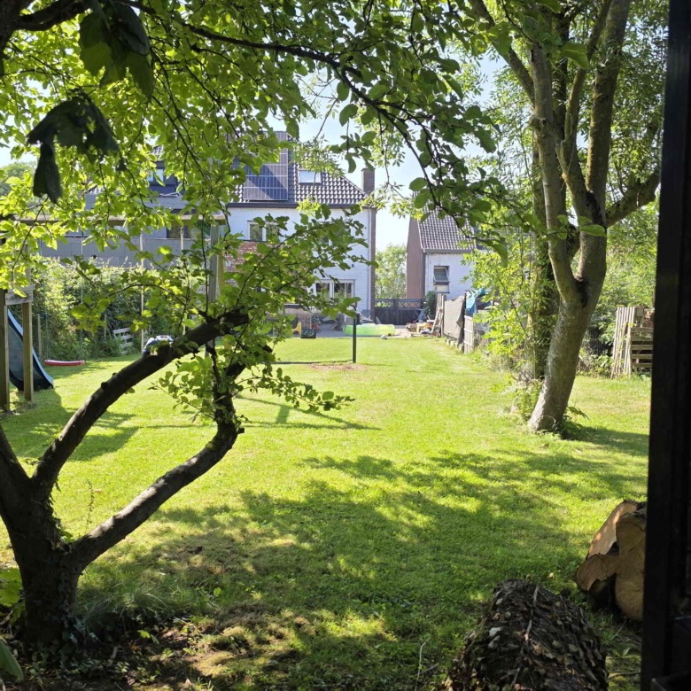 Grote gerenoveerde woning in een groene omgeving nabij het Boelarebos