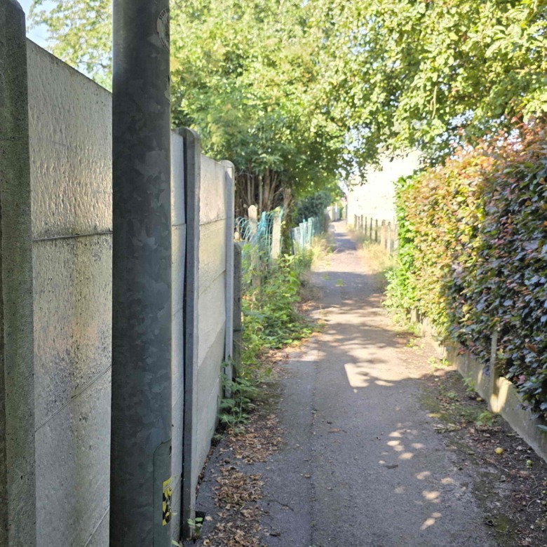 Grote gerenoveerde woning in een groene omgeving nabij het Boelarebos
