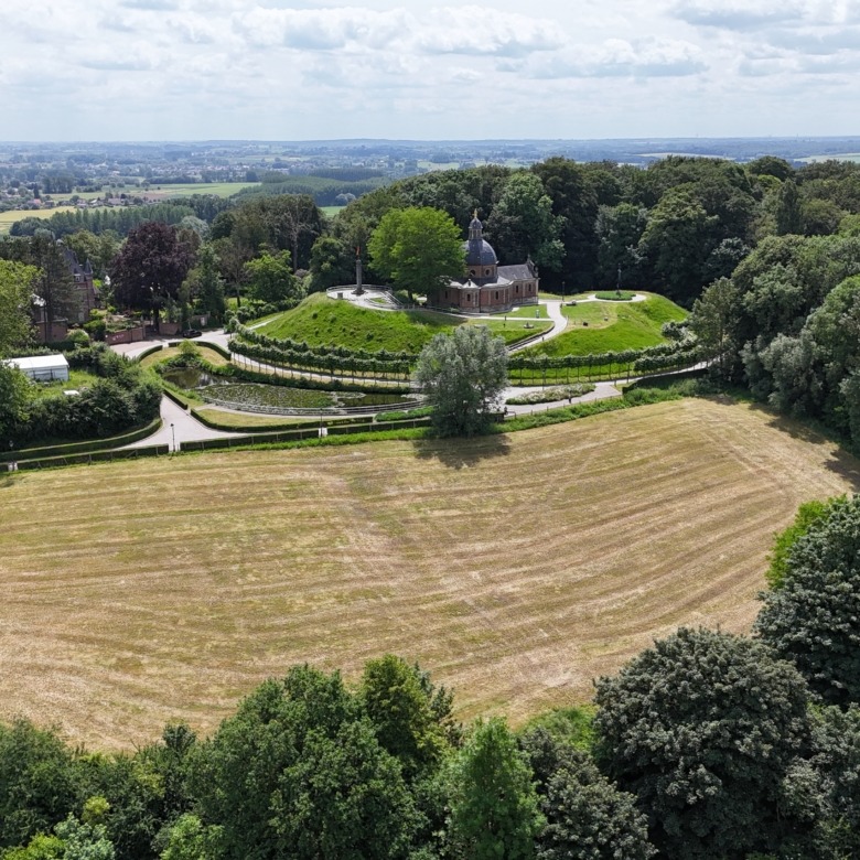 Gezellige instapklare woning met mooie zonnige tuin