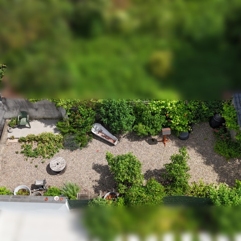 Gezellige instapklare woning met mooie zonnige tuin
