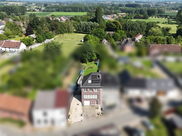 Grote gerenoveerde woning in een groene omgeving nabij het Boelarebos