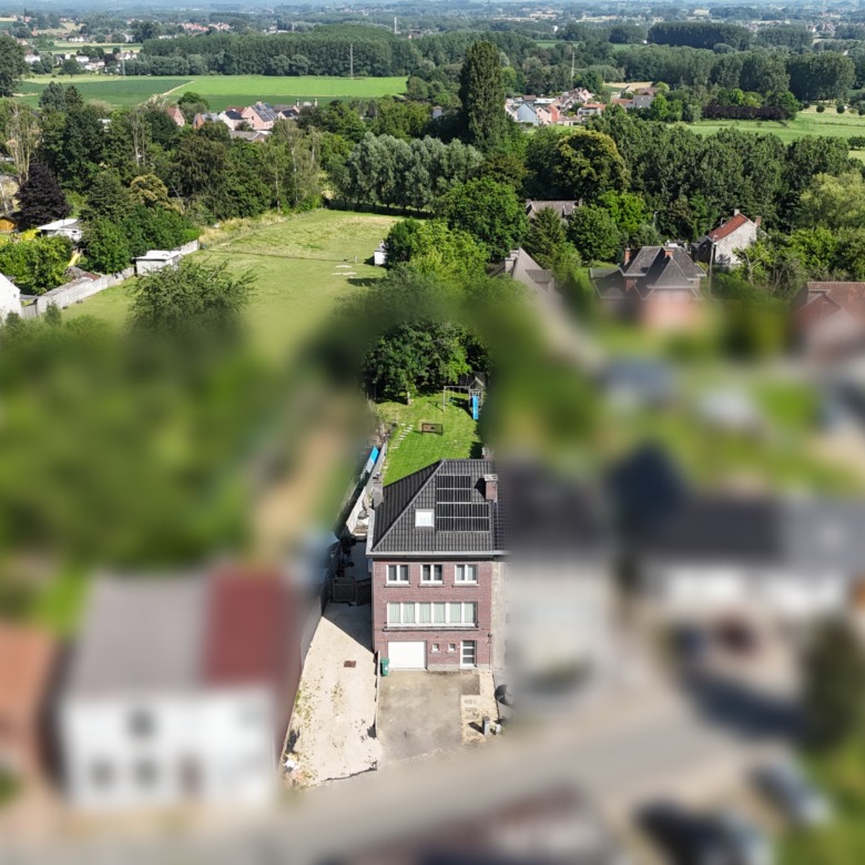 Grote gerenoveerde woning in een groene omgeving nabij het Boelarebos