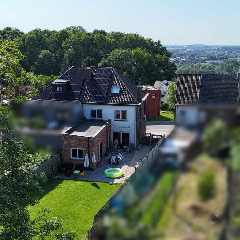 Grote gerenoveerde woning in een groene omgeving nabij het Boelarebos