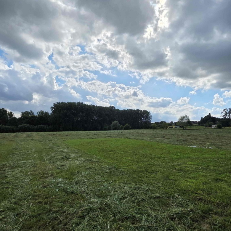 Rustig gelegen bouwgrond in landelijke omgeving