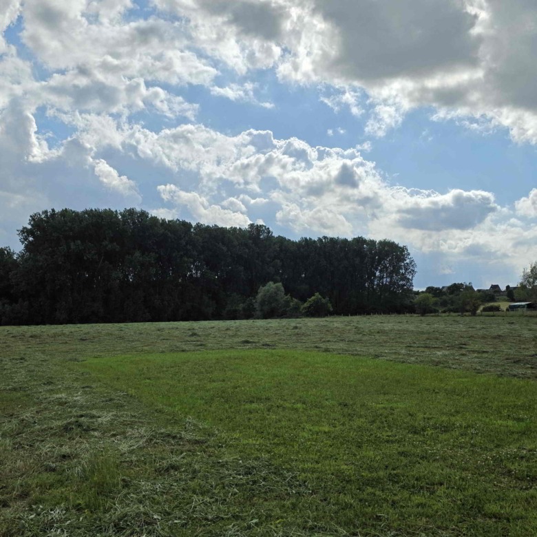 Rustig gelegen bouwgrond in landelijke omgeving