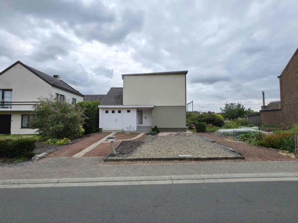 Unieke architecturale woning op een mooi perceel
