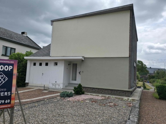 Unieke architecturale woning op een mooi perceel