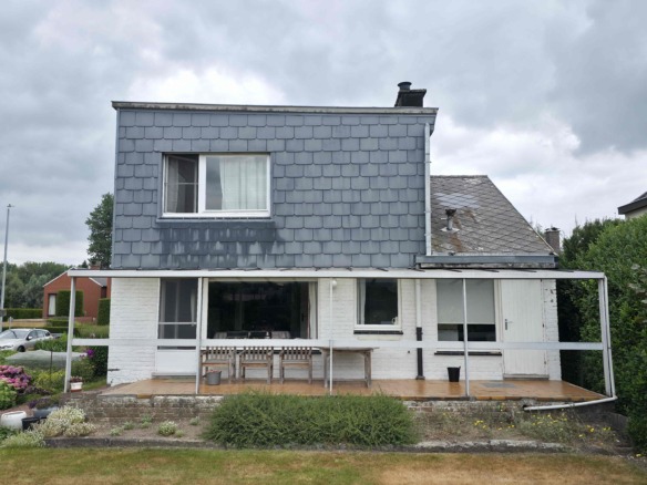 Unieke architecturale woning op een mooi perceel