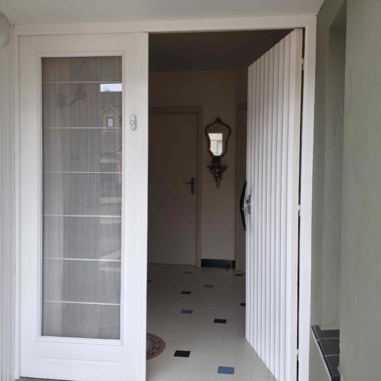 Unieke architecturale woning op een mooi perceel